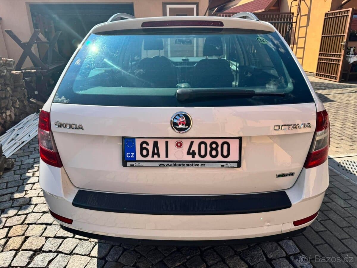 Škoda OCTAVIA - 4