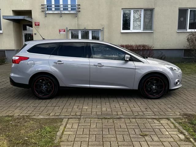 2012 Ford FOCUS - 4
