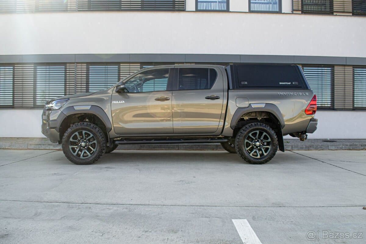 2024 Toyota HILUX - 4
