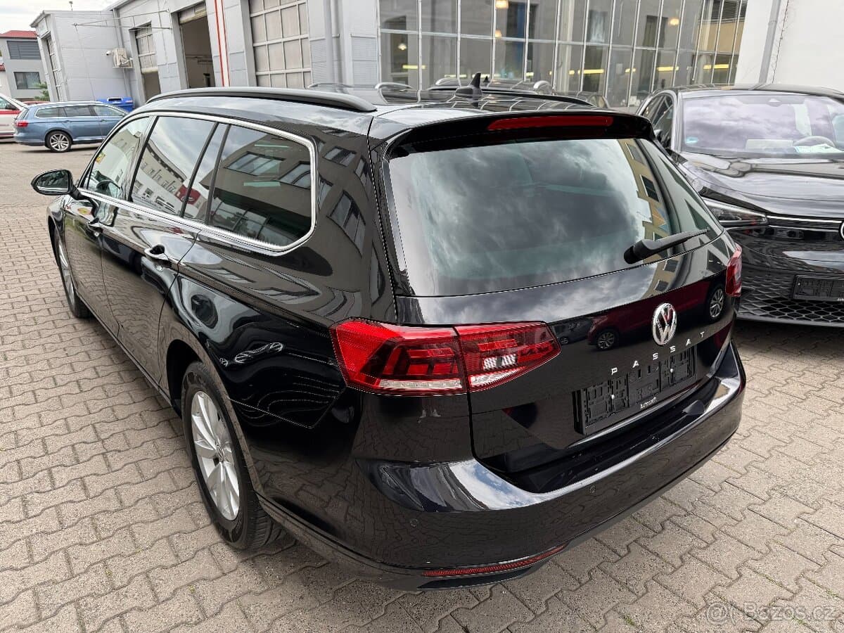 2020 Volkswagen PASSAT - 4
