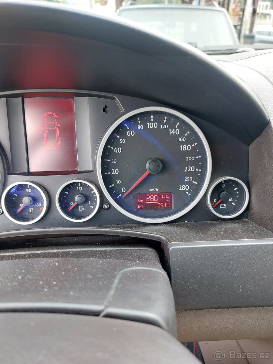 Volkswagen TOUAREG - 4