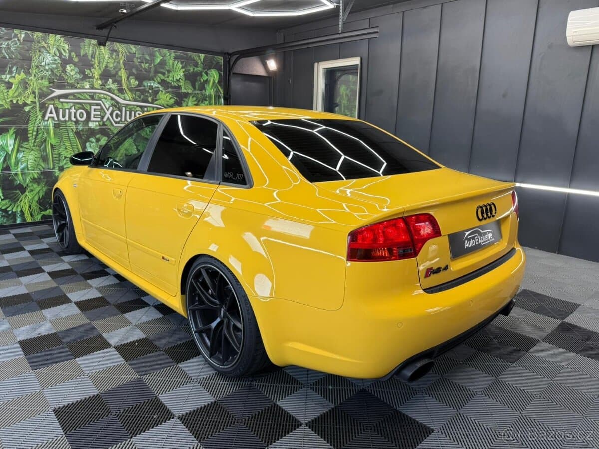 2007 Audi RS4 - 4