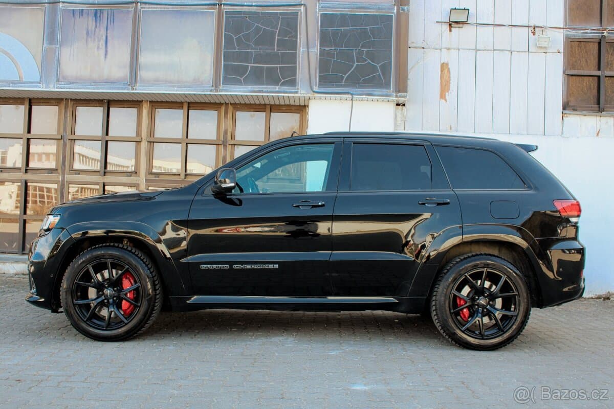 2017 Jeep CHEROKEE - 4