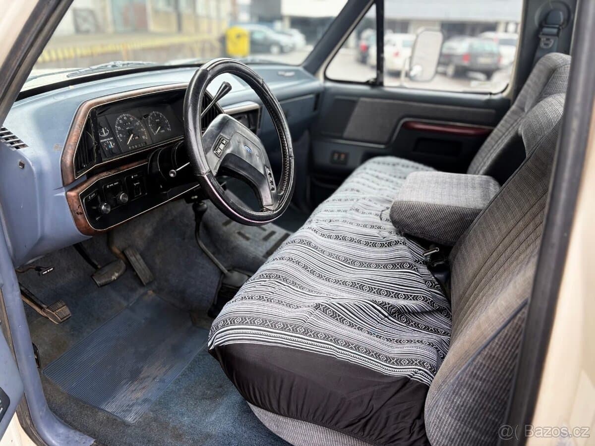 1990 Ford F-250 - 4