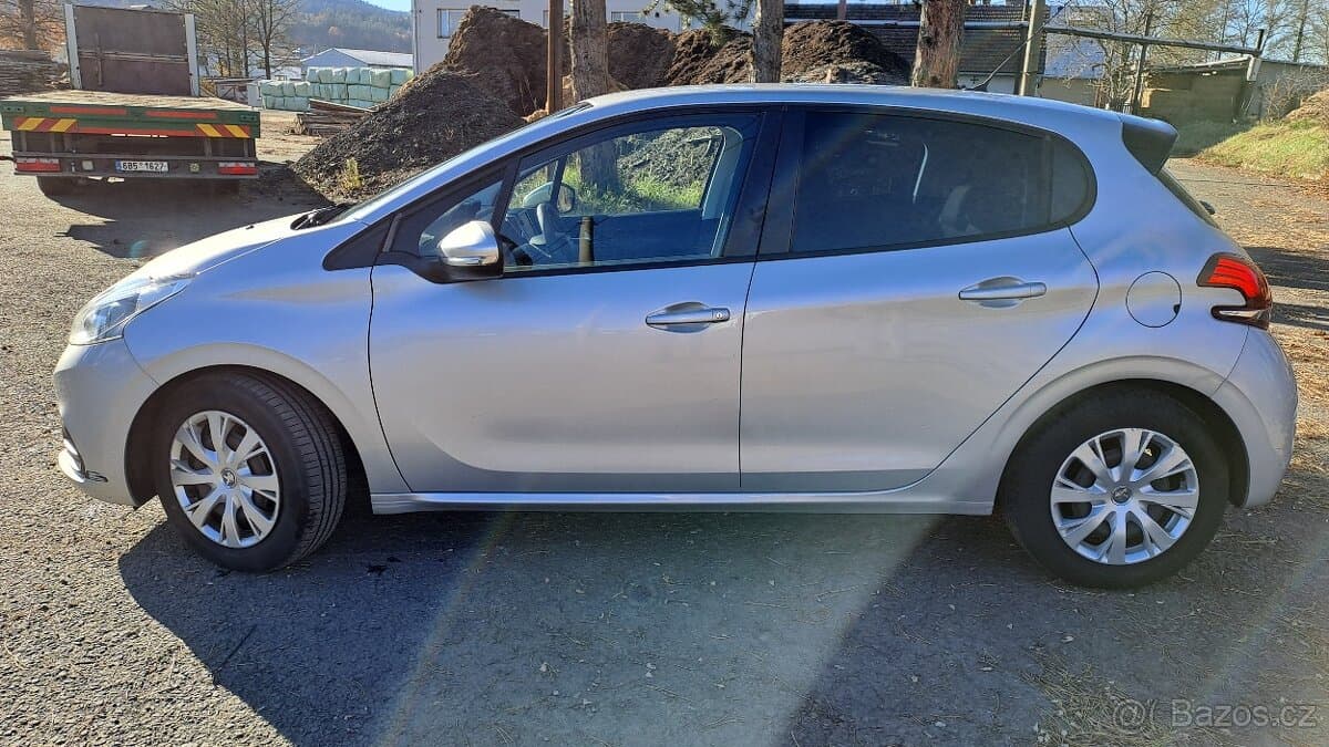 2016 Peugeot 208 - 4