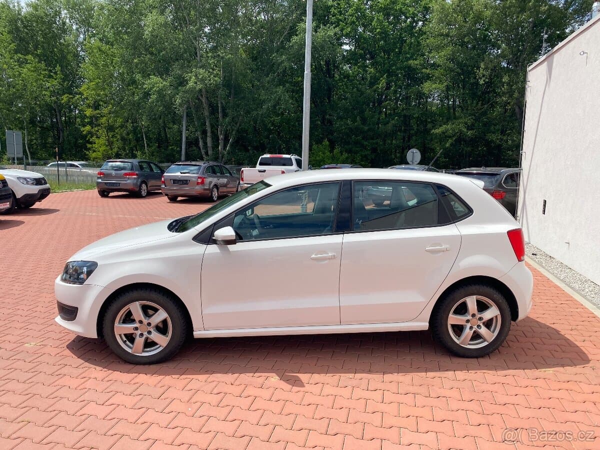 2010 Volkswagen POLO - 4