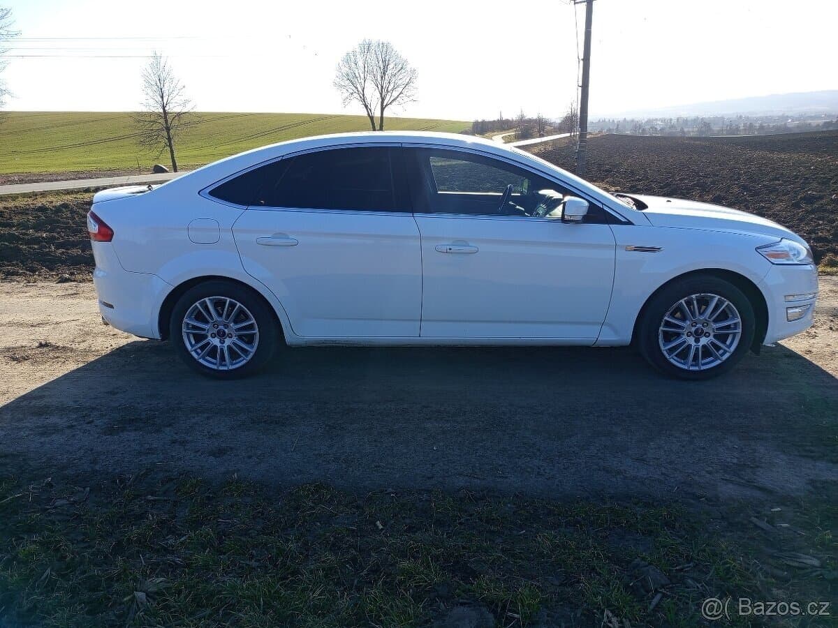 2013 Ford MONDEO - 4
