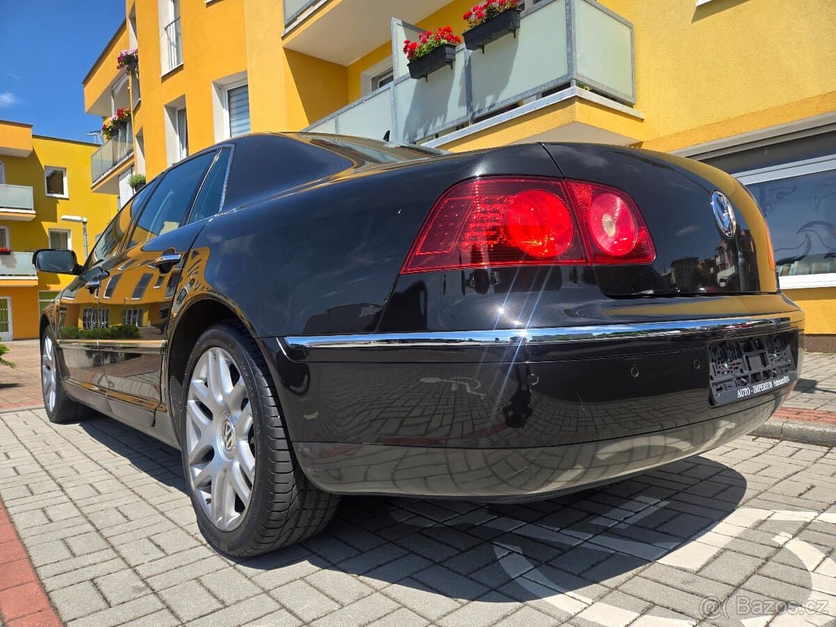 2010 Volkswagen PHAETON - 4