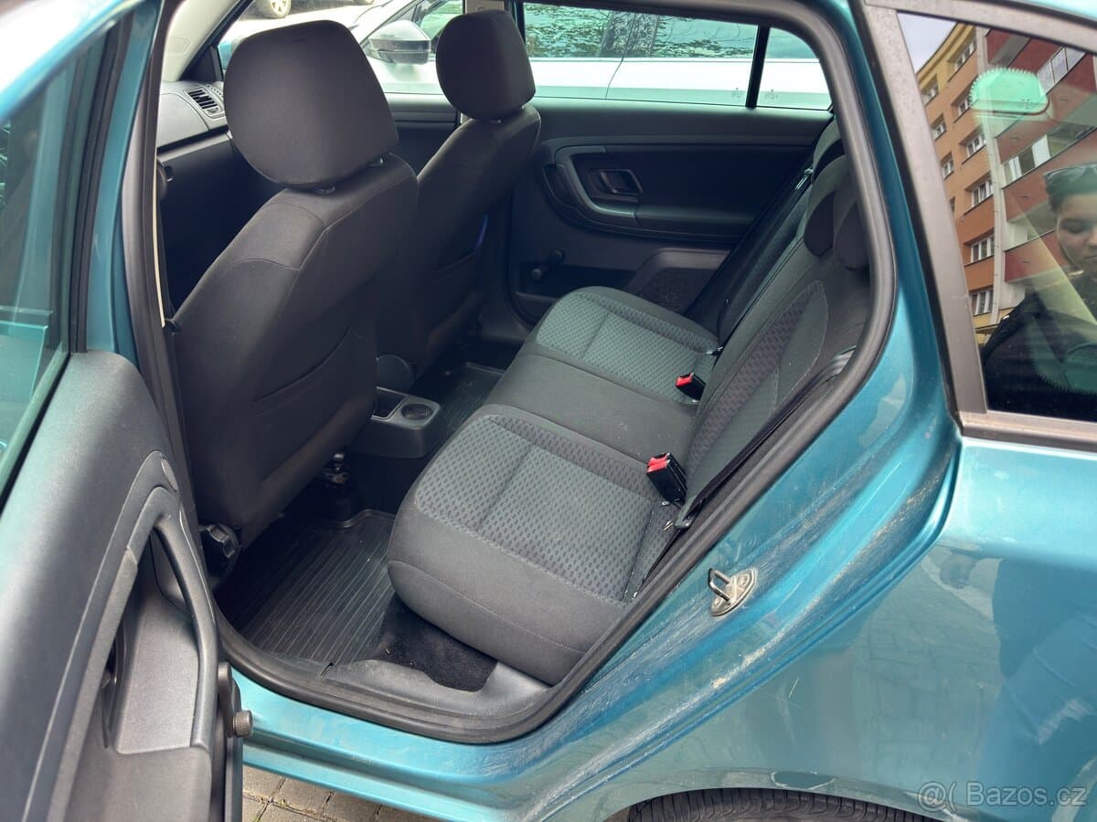 2010 Škoda FABIA - 4