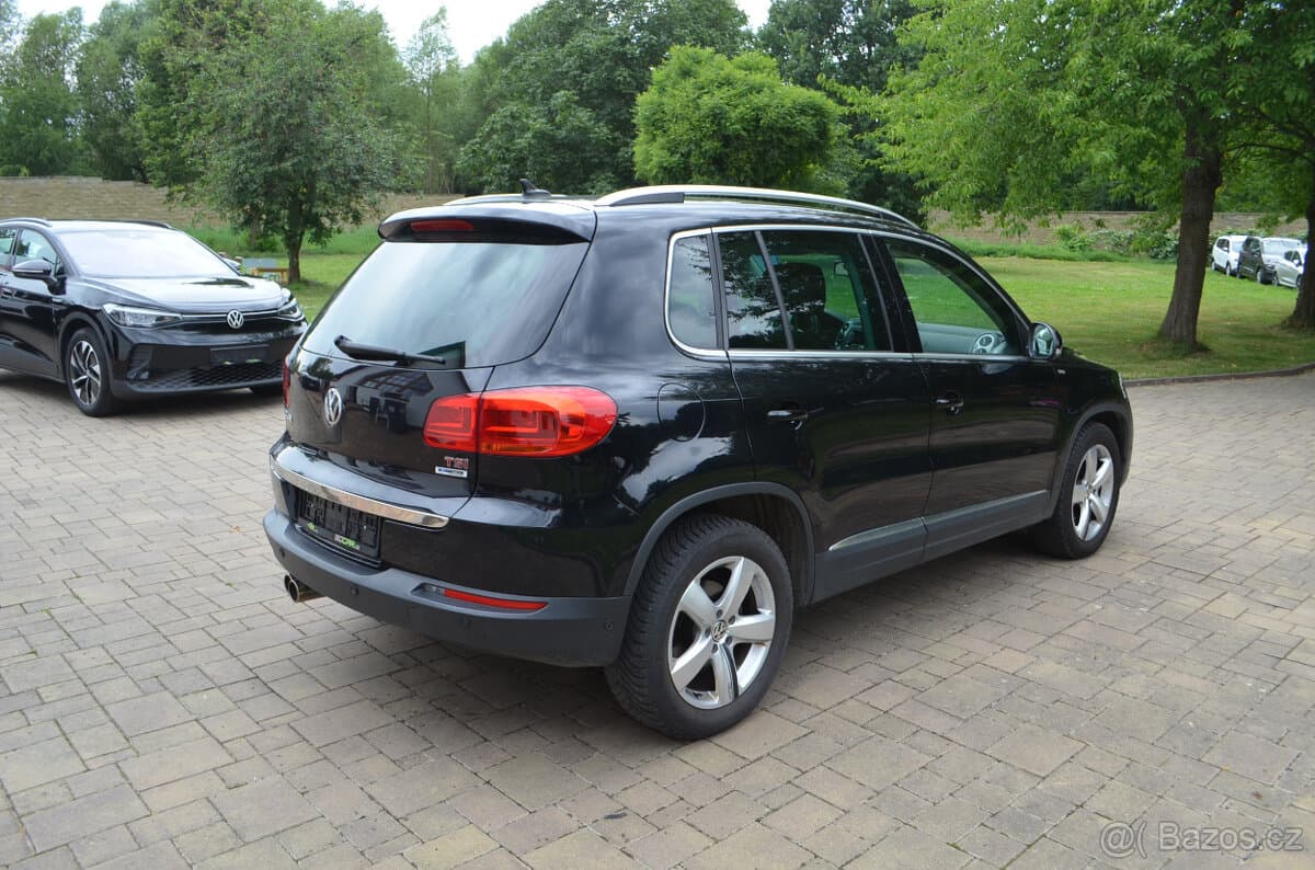 2015 Volkswagen TIGUAN - 4