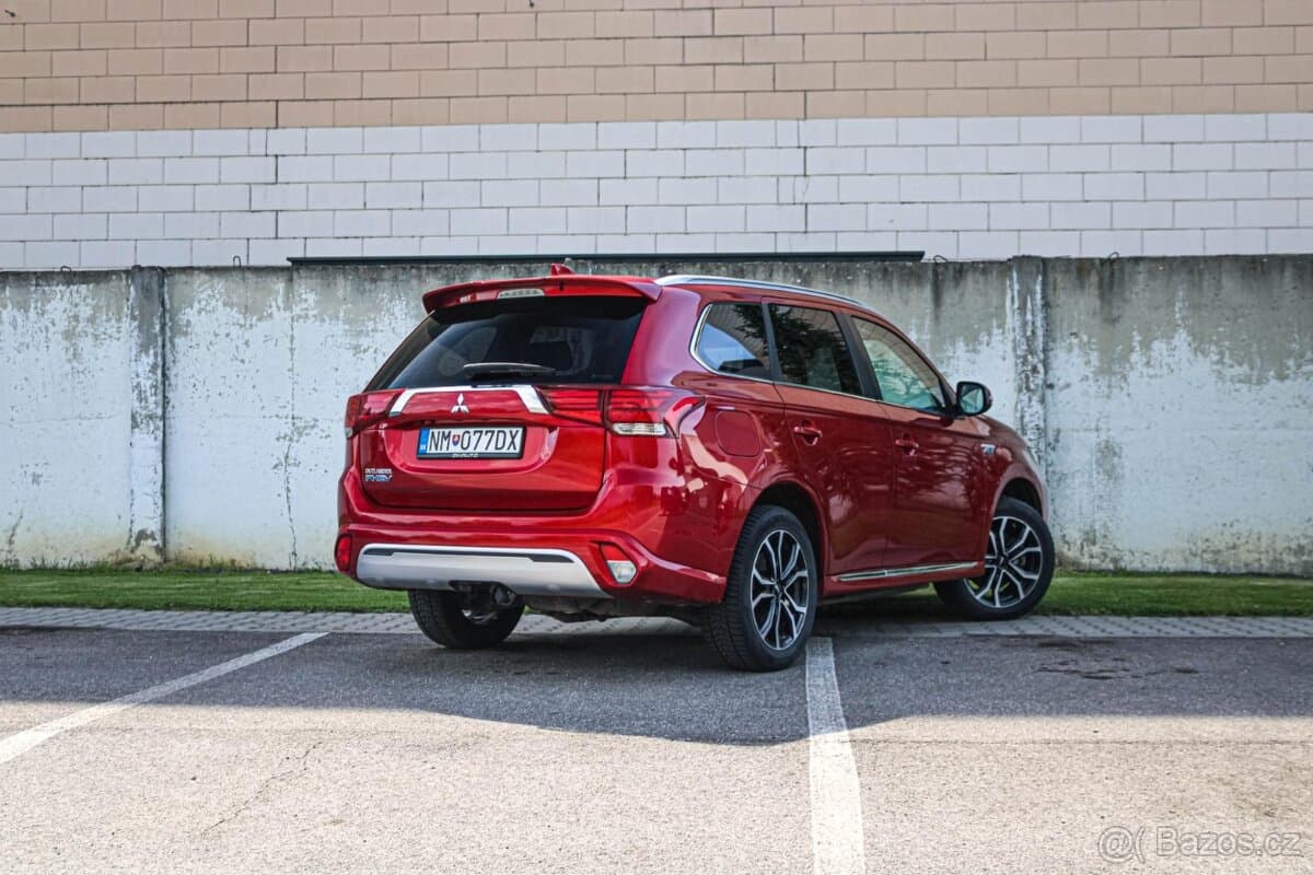 2021 Mitsubishi OUTLANDER - 4
