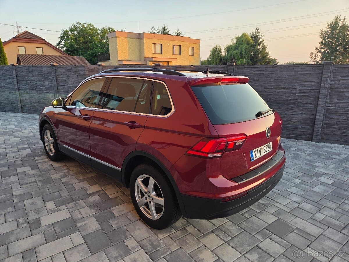 2016 Volkswagen TIGUAN - 4