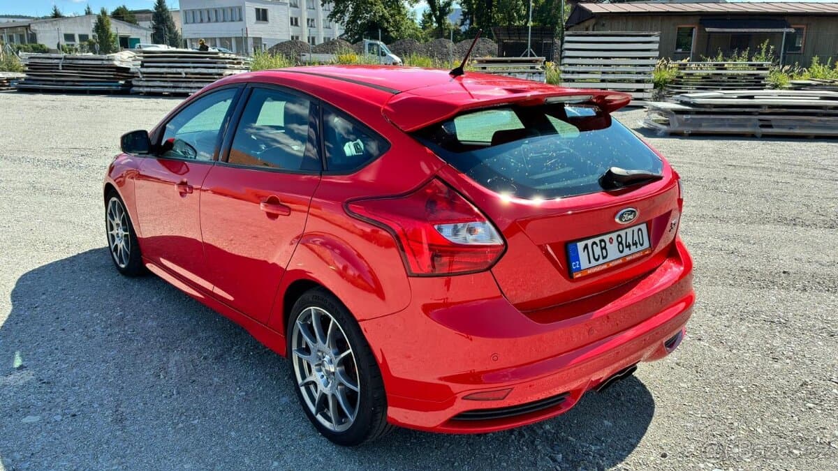 2013 Ford FOCUS - 4