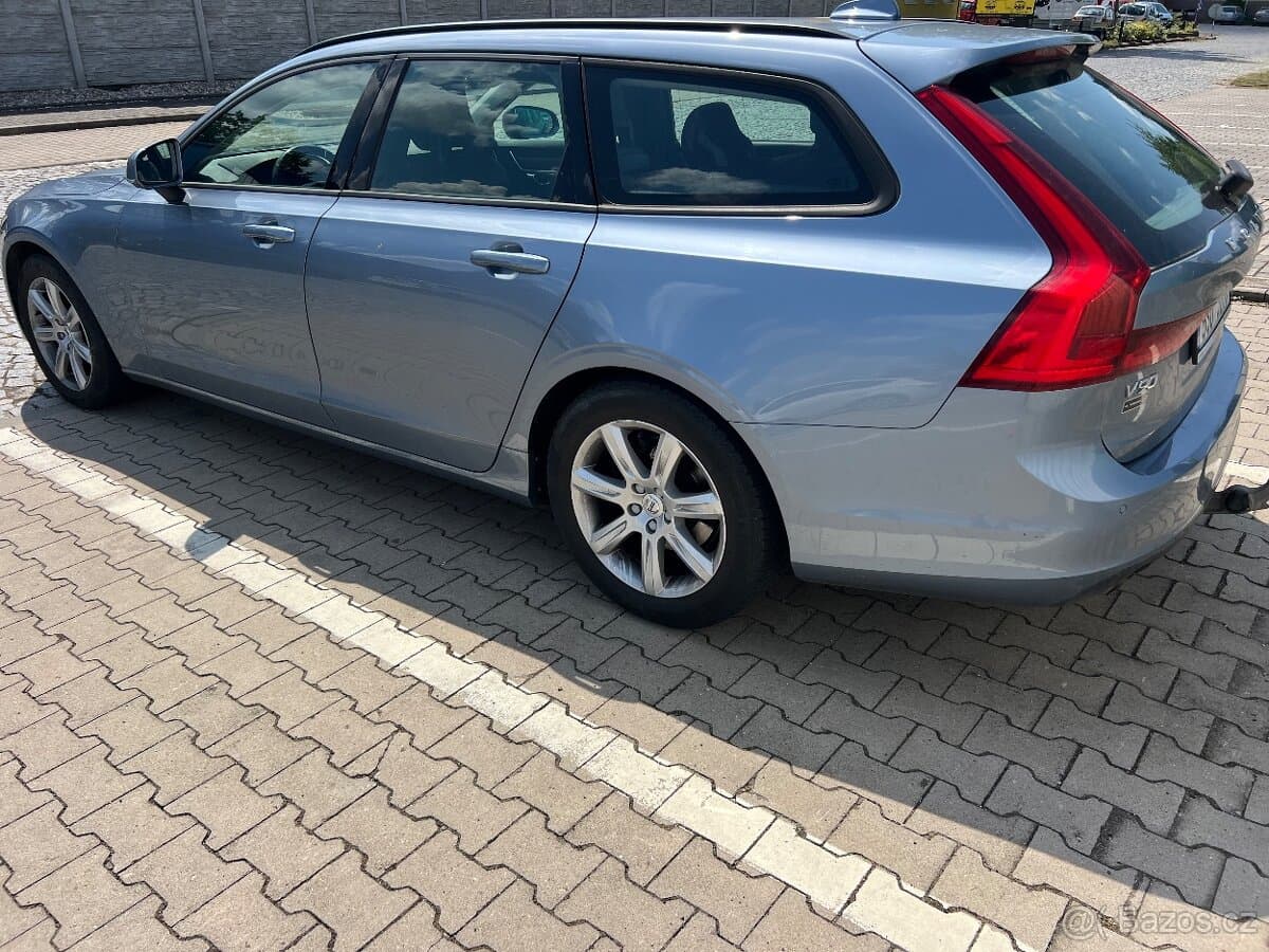 2017 Volvo V90 - 4