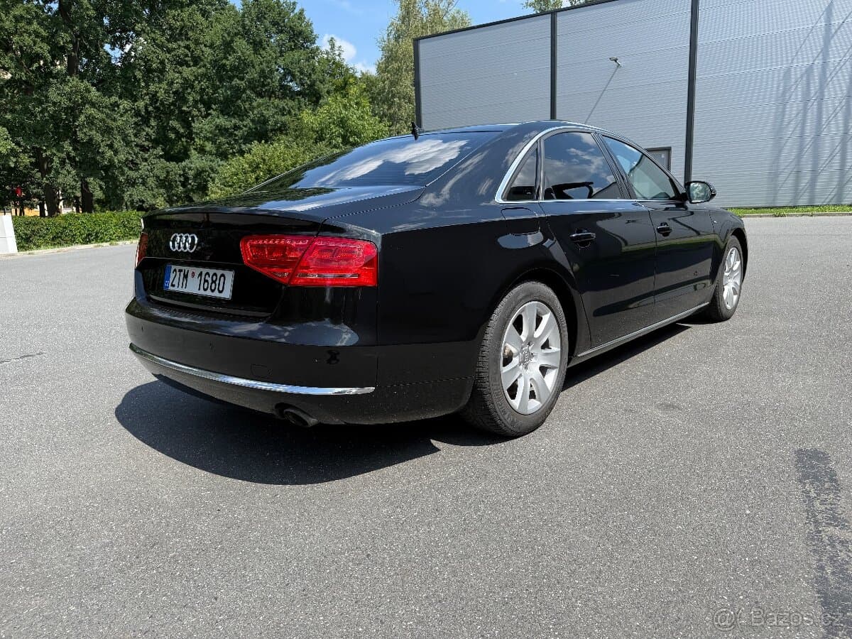 2010 Audi A8 - 4