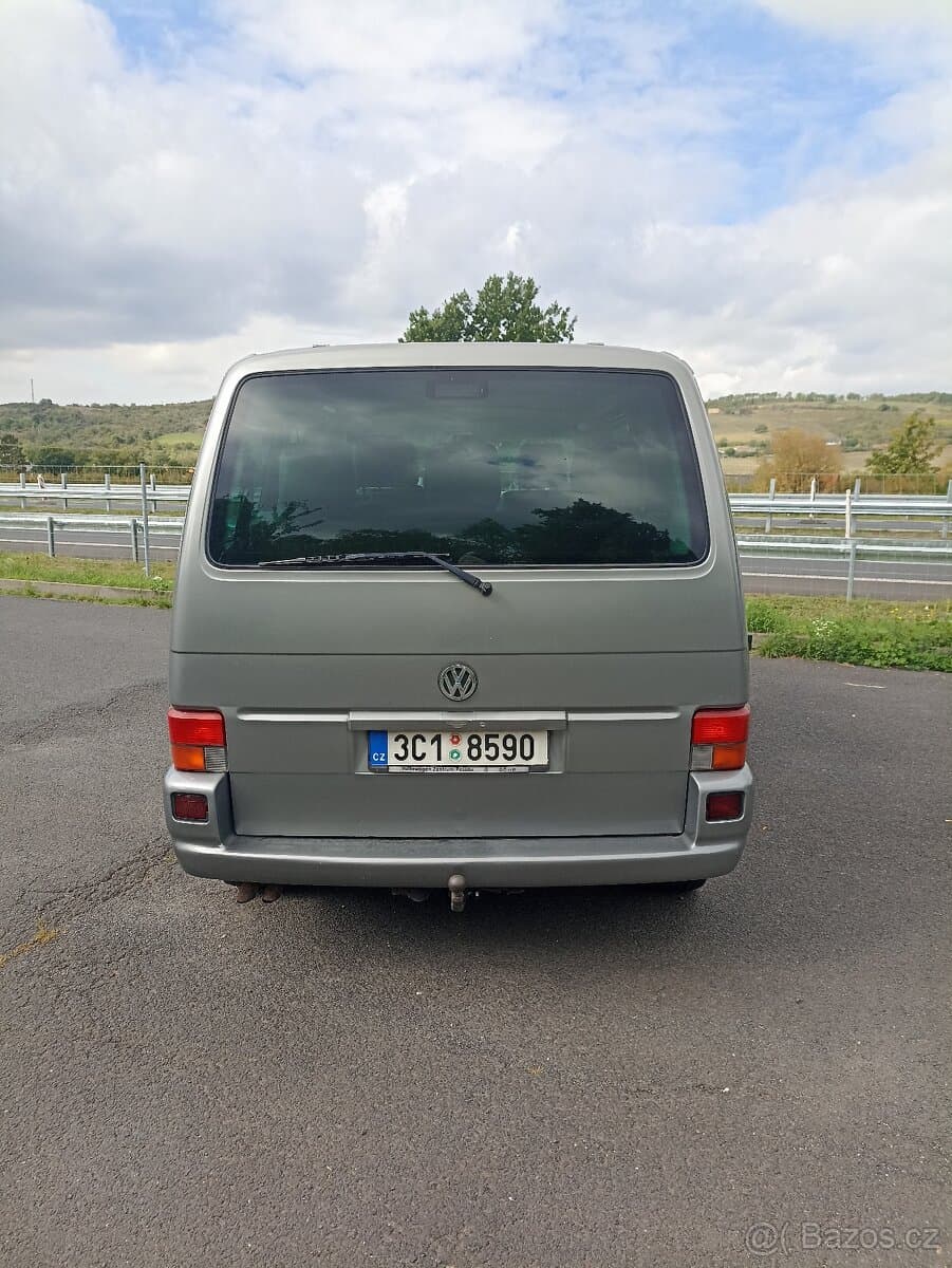 2003 Volkswagen MULTIVAN - 4