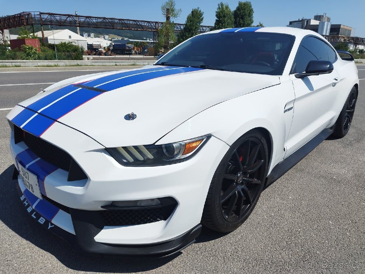 2016 Ford MUSTANG - 4