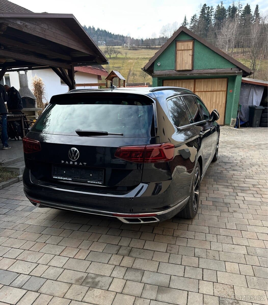 Volkswagen PASSAT - 4
