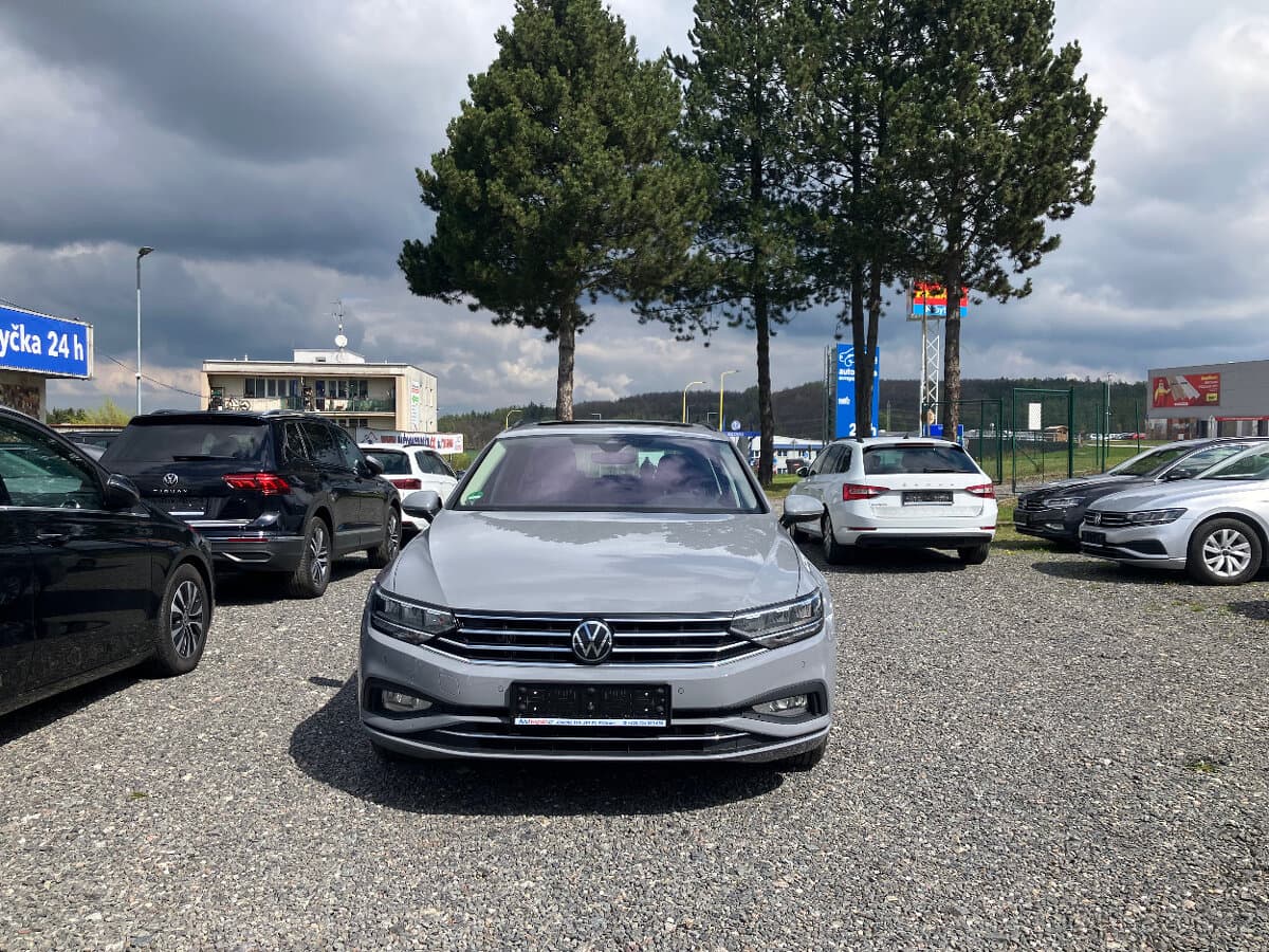 2023 Volkswagen PASSAT - 4