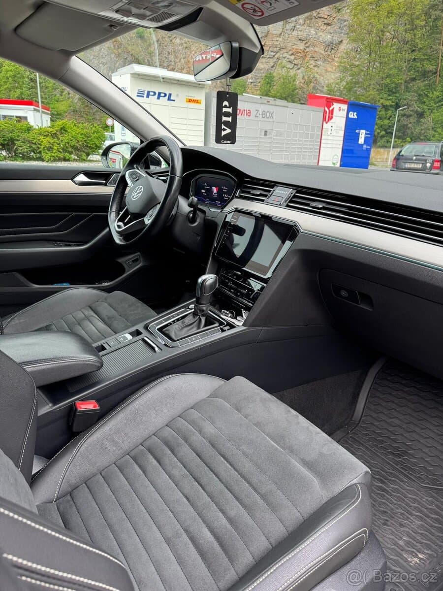 2021 Volkswagen PASSAT - 4