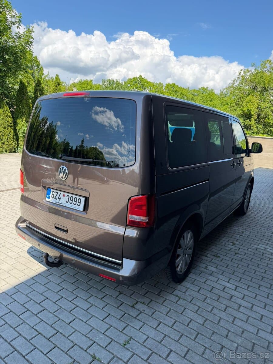 2011 Volkswagen MULTIVAN - 4