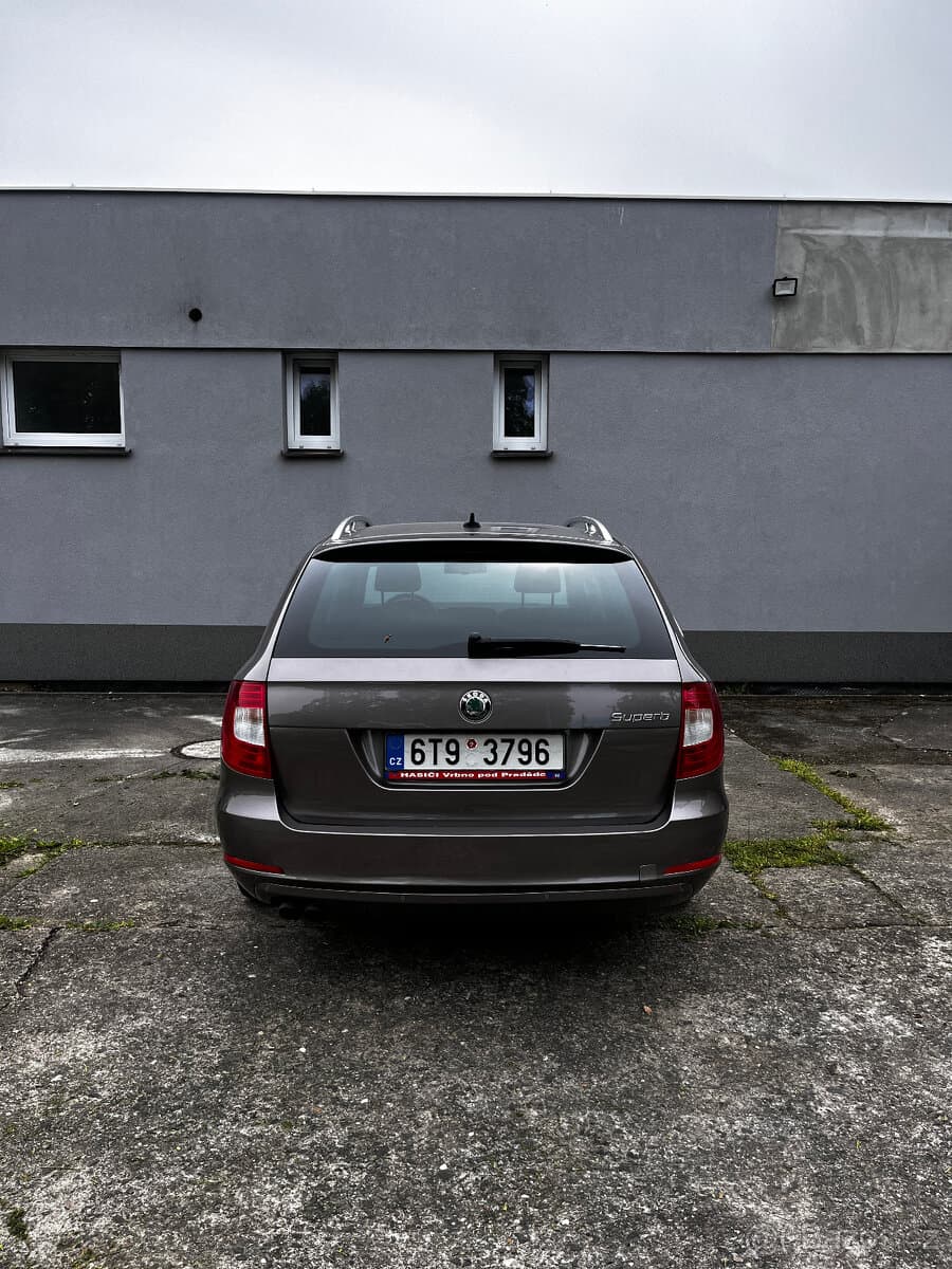 2010 Škoda SUPERB - 4