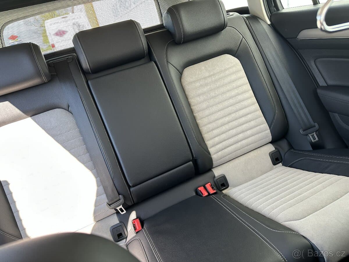 2015 Volkswagen PASSAT - 4