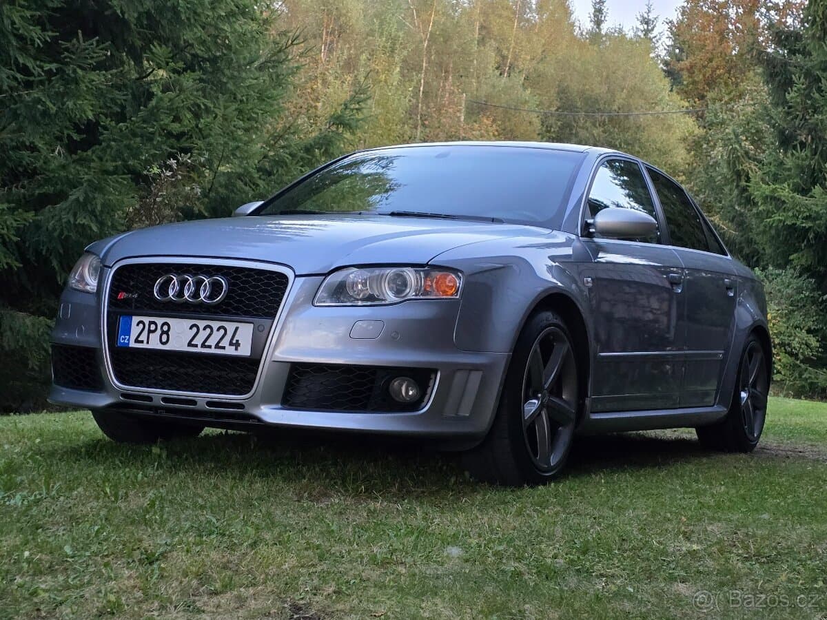 Audi RS4 - 4