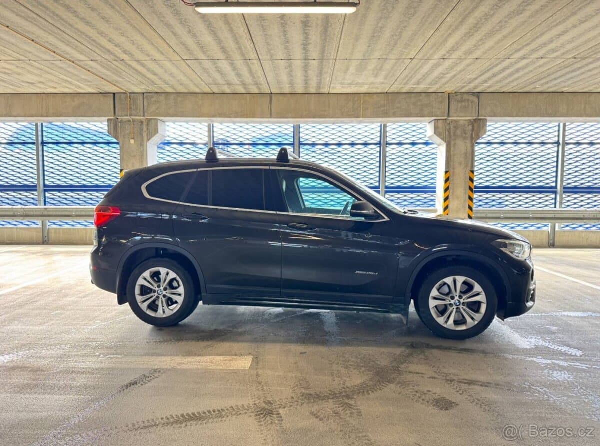 2015 BMW X1 - 4
