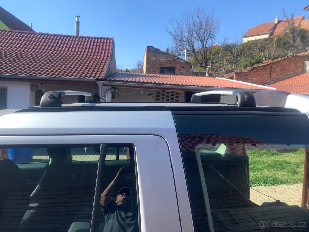 2004 Land Rover DISCOVERY - 4