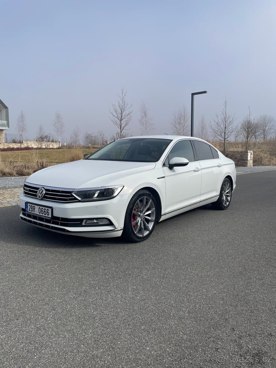 2015 Volkswagen PASSAT - 4