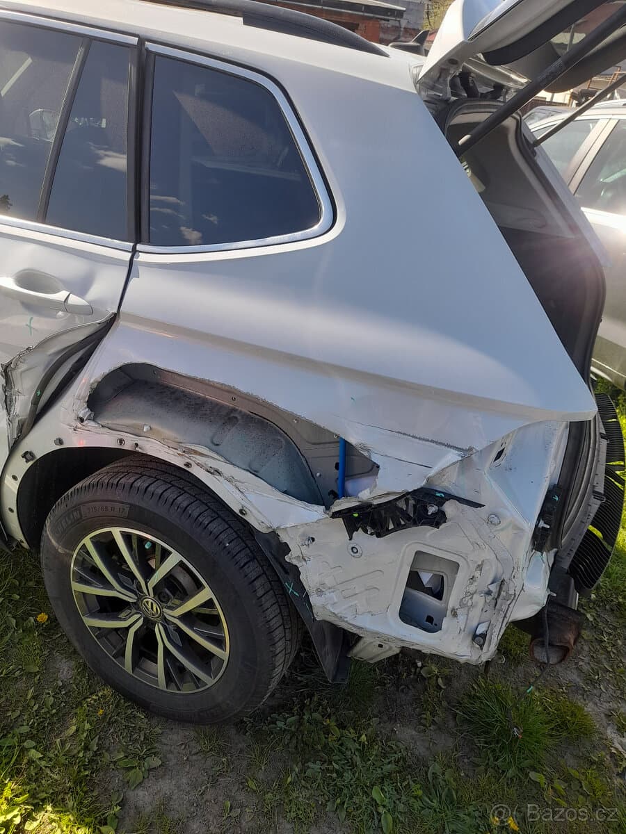 2018 Volkswagen TIGUAN - 4