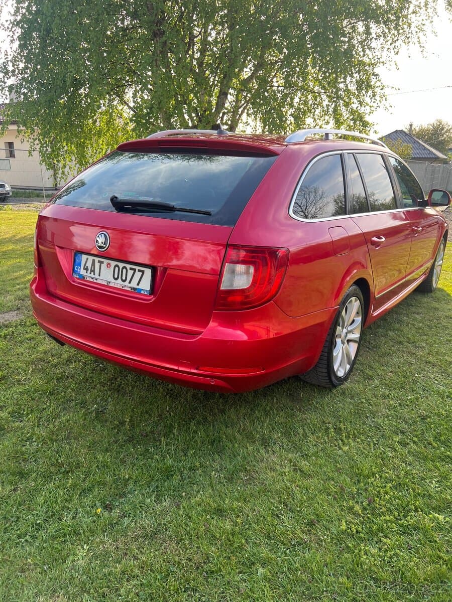 2011 Škoda SUPERB - 4