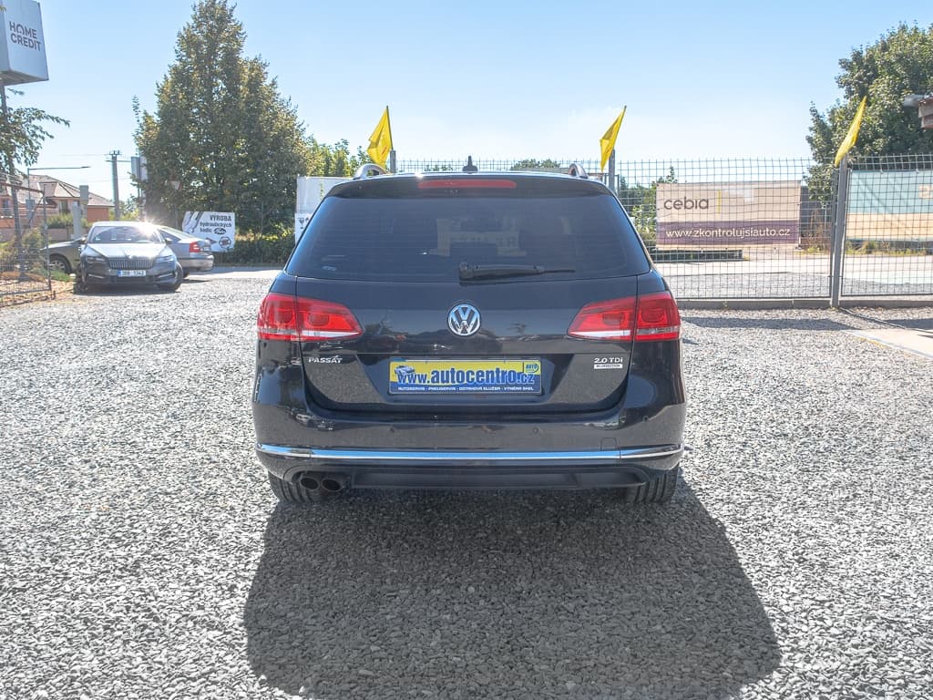 2012 Volkswagen PASSAT - 4