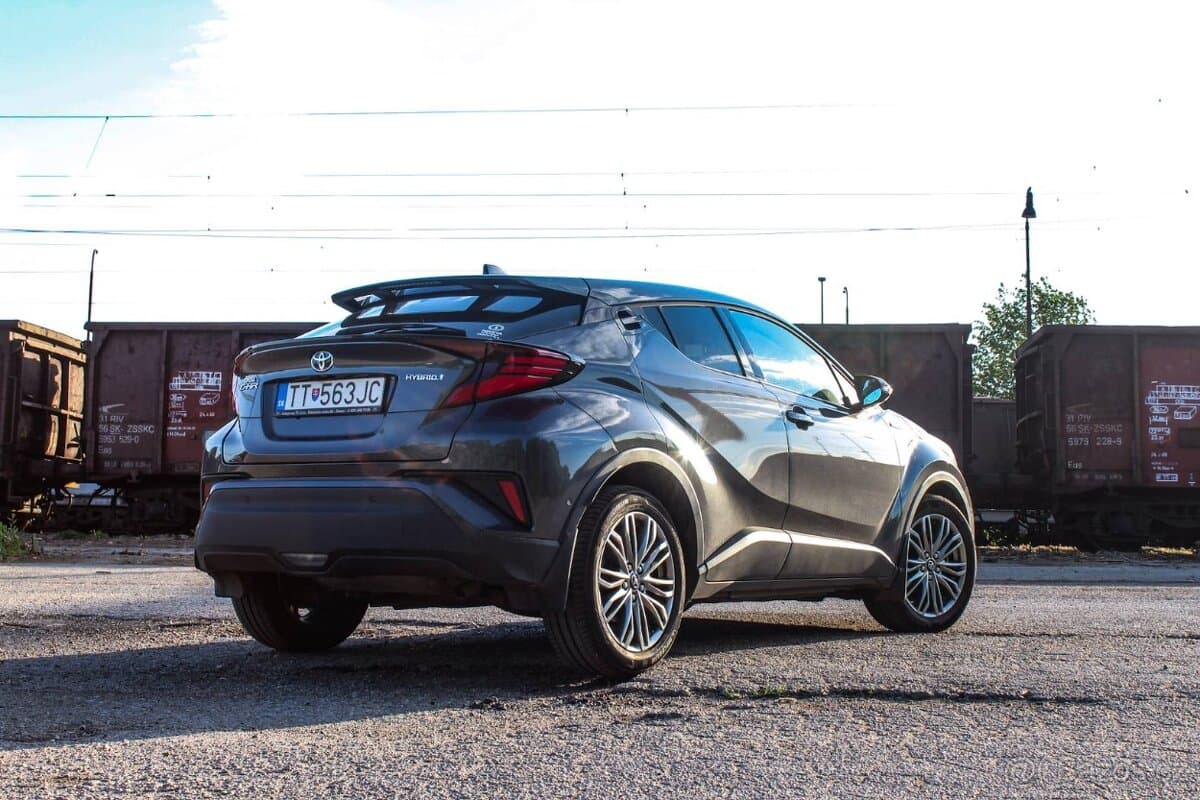 2020 Toyota C-HR - 4