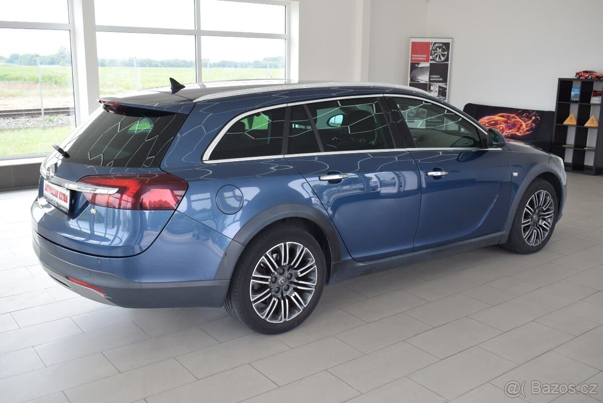 2015 Opel INSIGNIA - 4