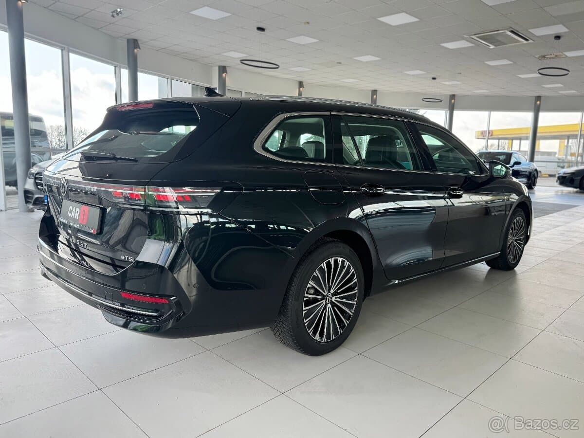 2024 Volkswagen PASSAT - 4