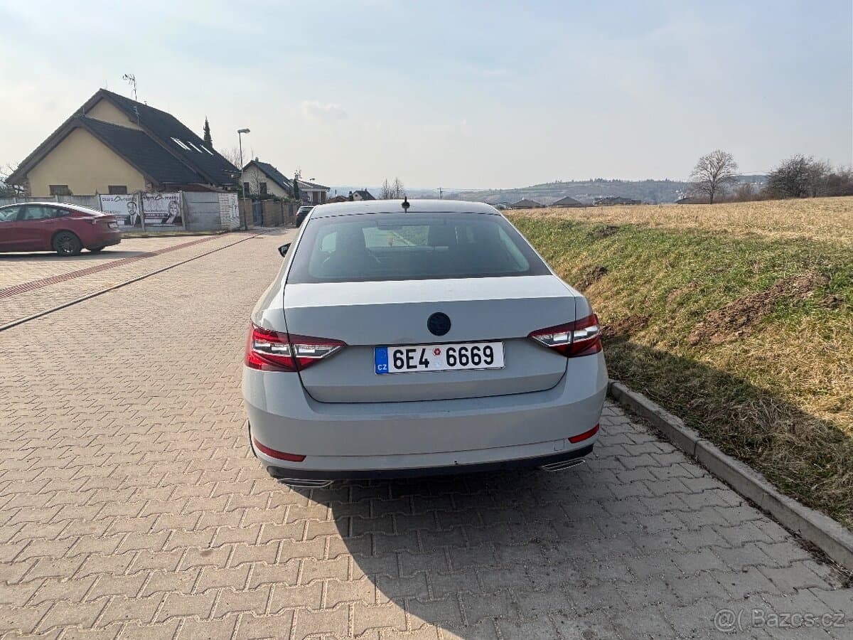 2017 Škoda SUPERB - 4