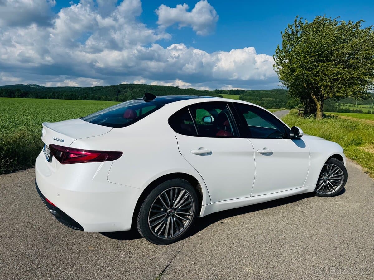 2018 Alfa Romeo GIULIA - 4