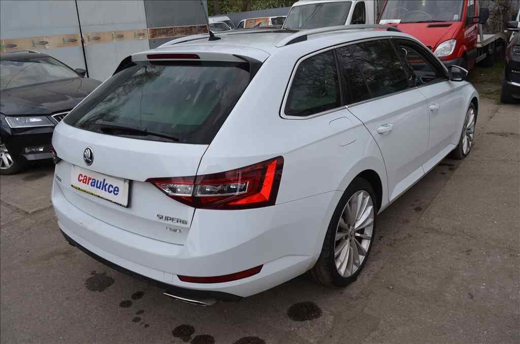 2018 Škoda SUPERB - 4