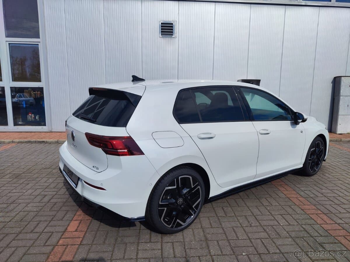 Volkswagen GOLF - 4