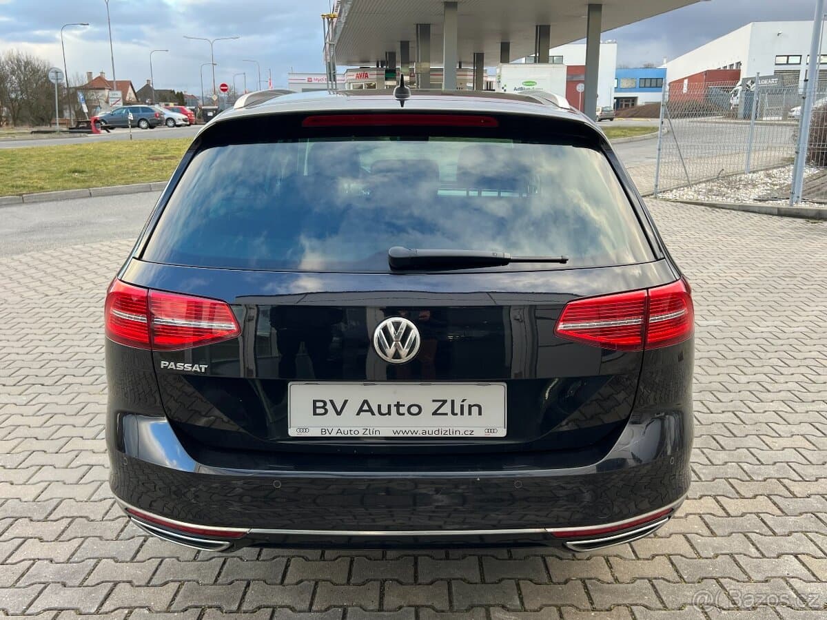 2016 Volkswagen PASSAT - 4