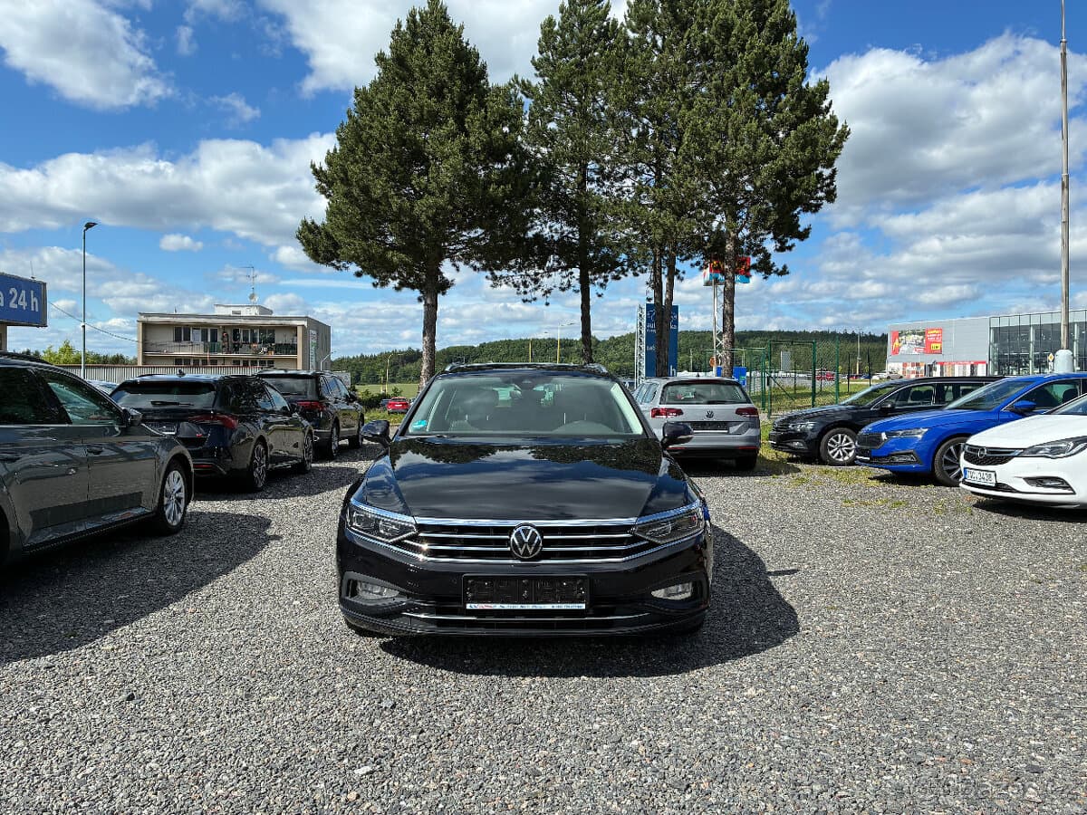 2023 Volkswagen PASSAT - 4