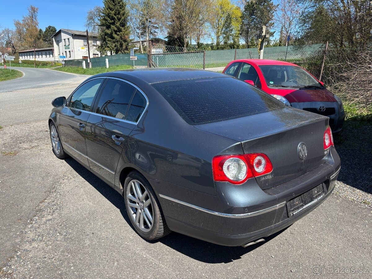 2009 Volkswagen PASSAT - 4