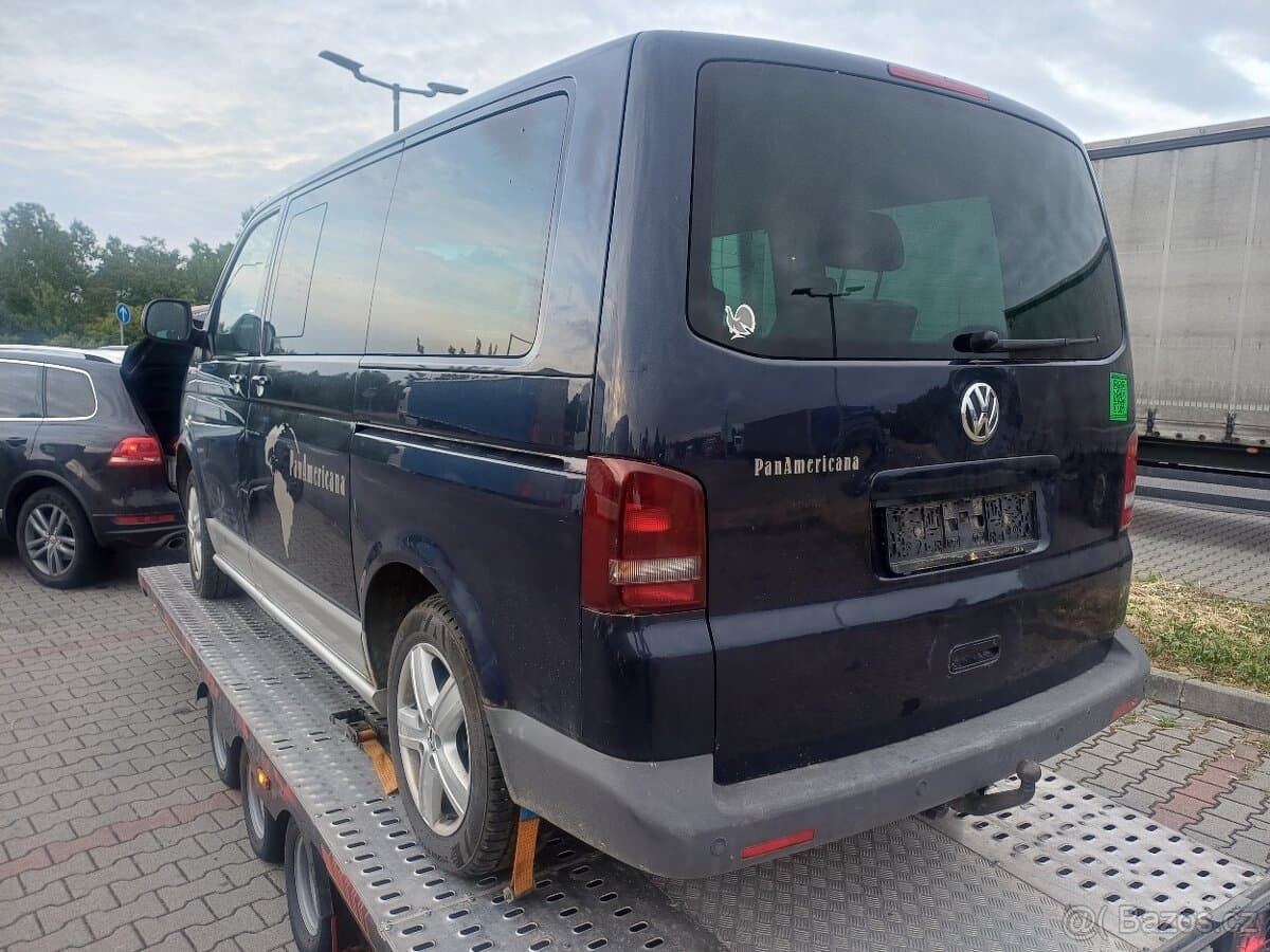 2010 Volkswagen MULTIVAN - 4