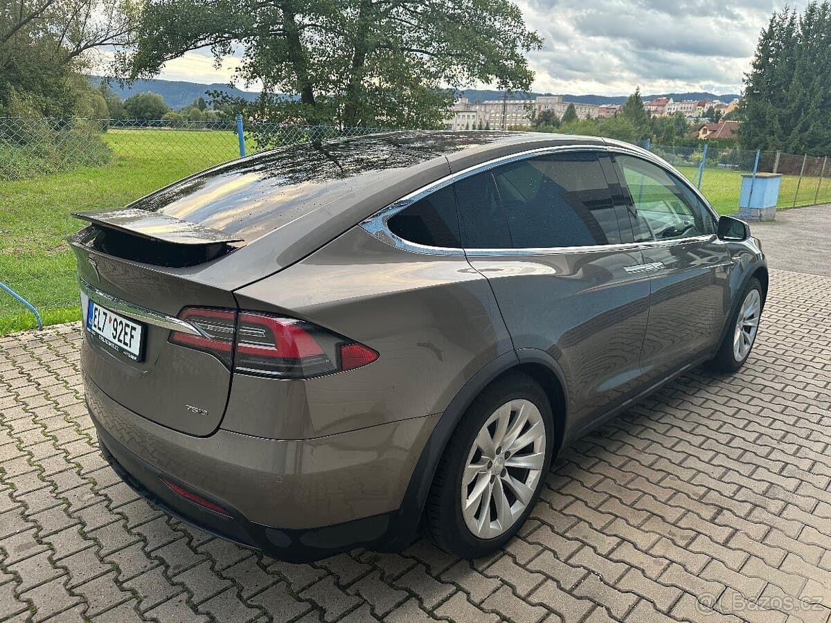2016 Tesla MODEL X - 4
