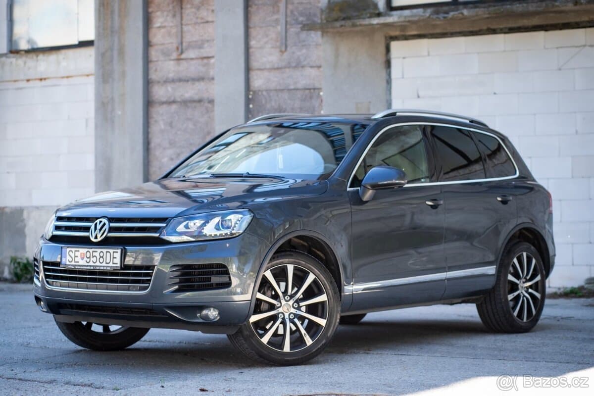 2011 Volkswagen TOUAREG - 4
