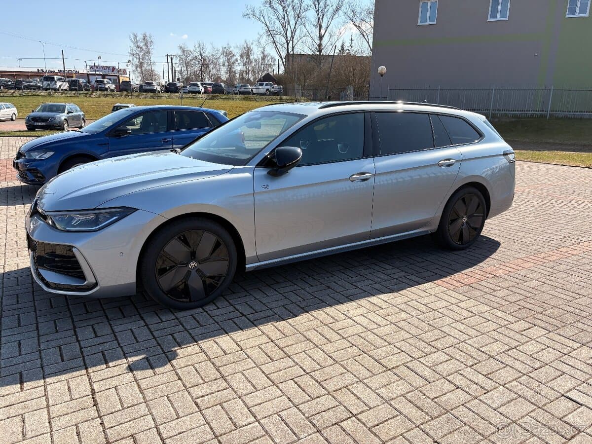 Volkswagen PASSAT - 4