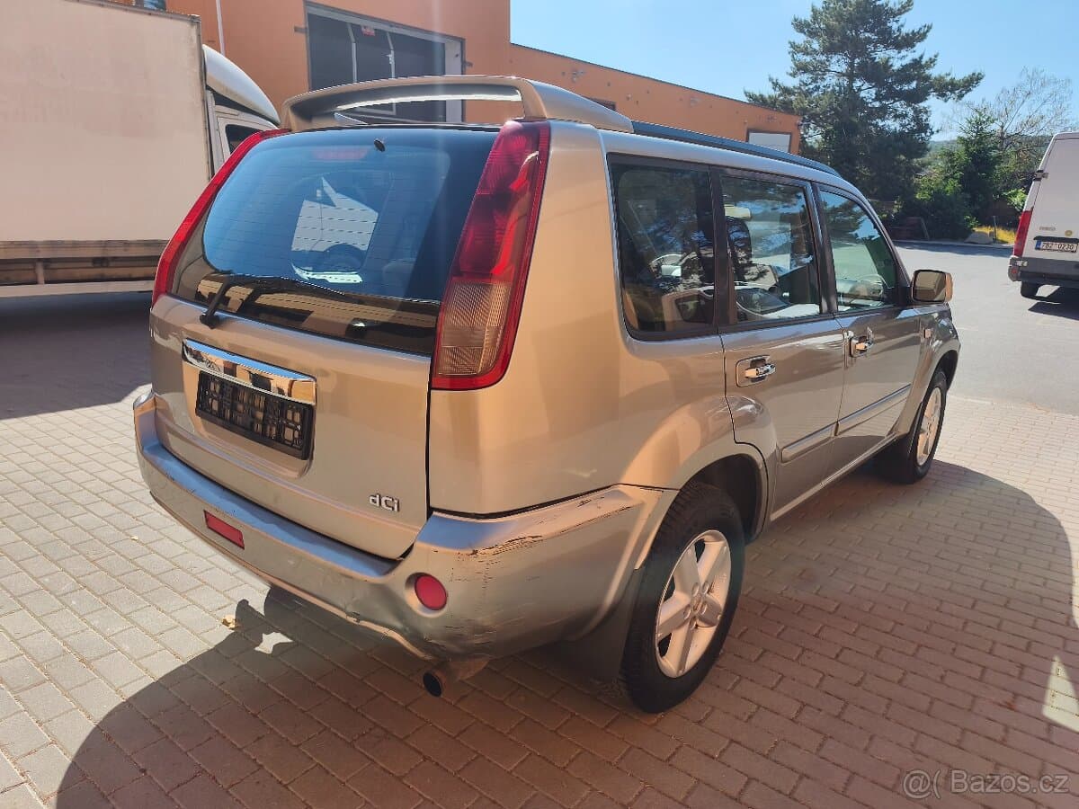 2004 Nissan X-TRAIL - 4
