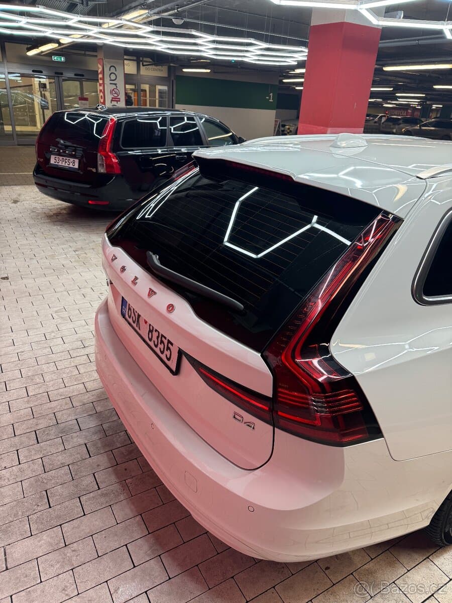 2020 Volvo V90 - 4